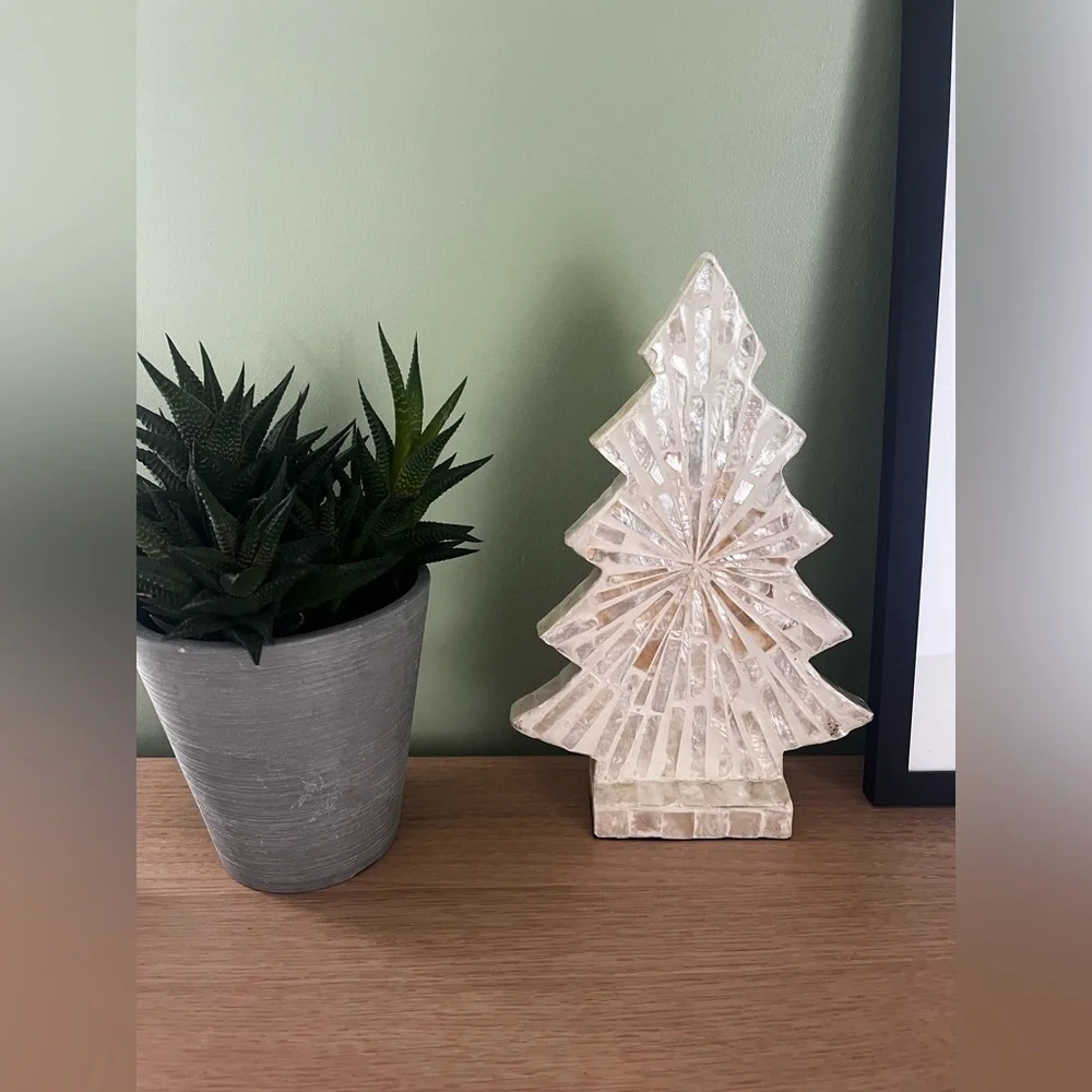 Mosaic Evergreen Tree Decor